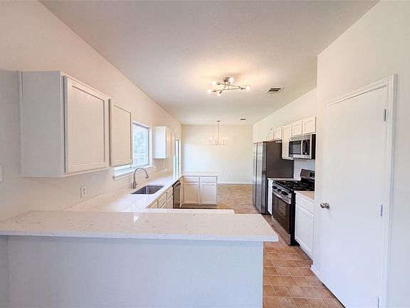 2nd image of 710 Encanto Dr