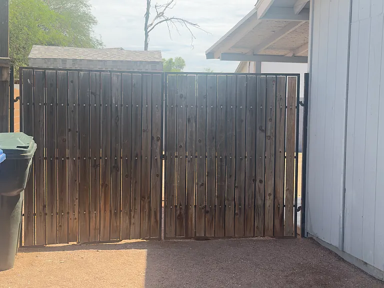 RV gate