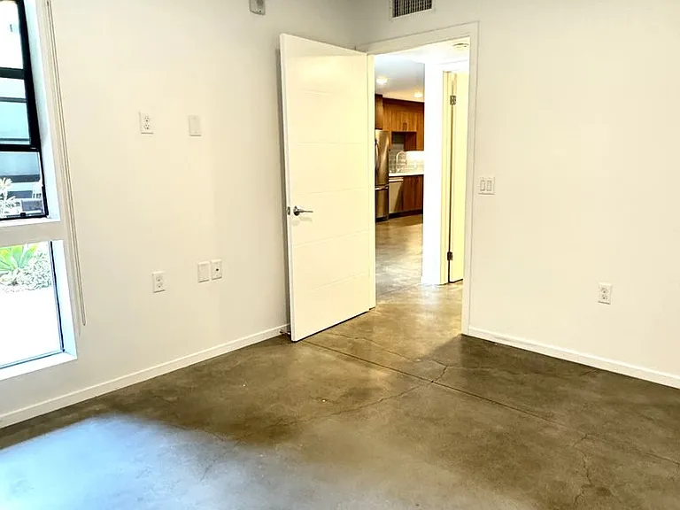 The Californian Coastal Apartments — Photo 45