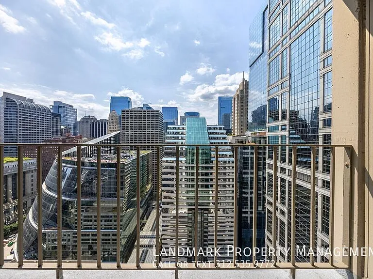 200 N Dearborn St #3201 — Photo 22