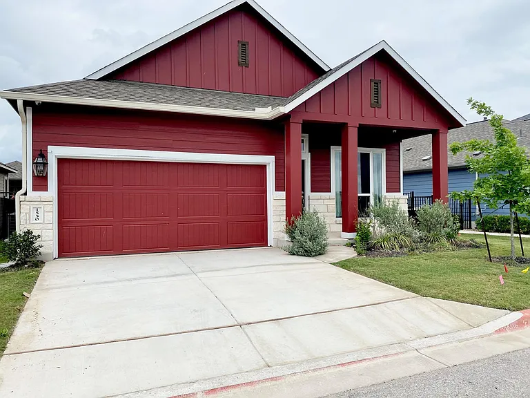 1550 Harwell Loop — Photo 2