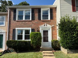 8134 Loving Forest Ct, Springfield, VA 22153