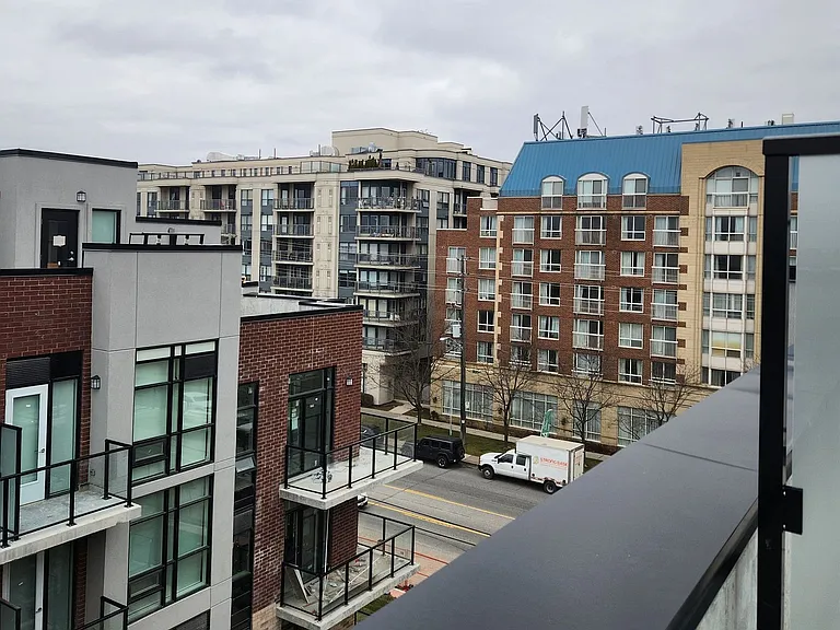 861 Sheppard Ave W #29 — Photo 37