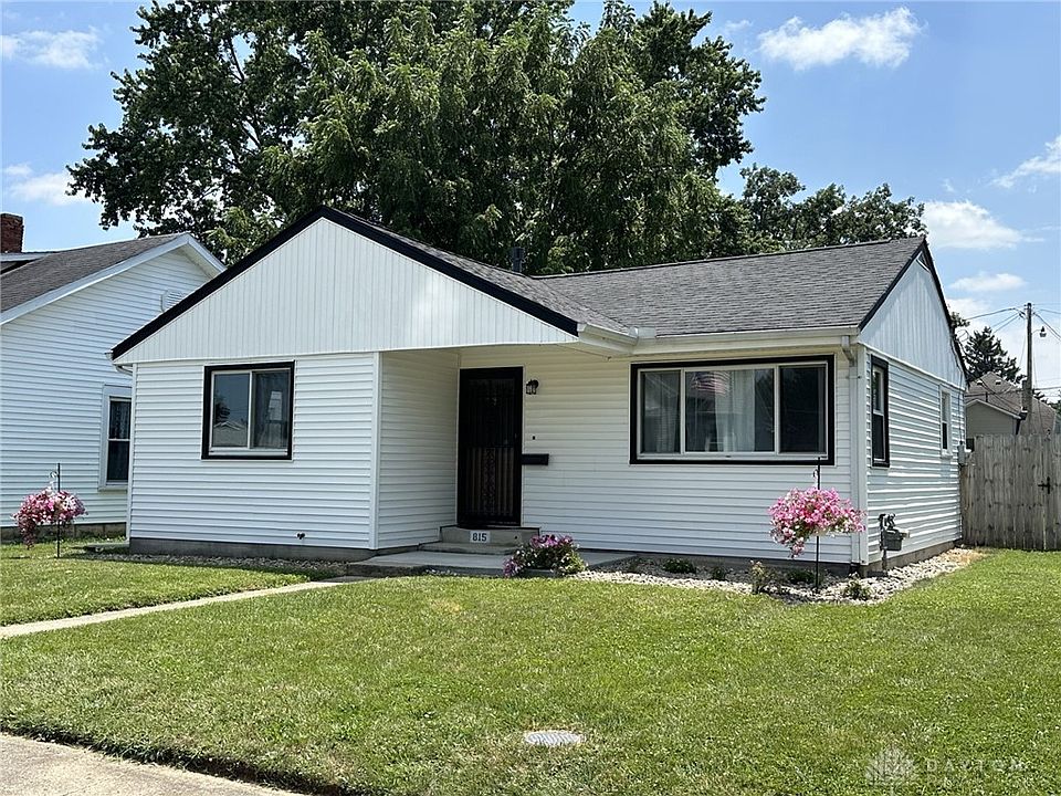 1st image of 815 Camp St