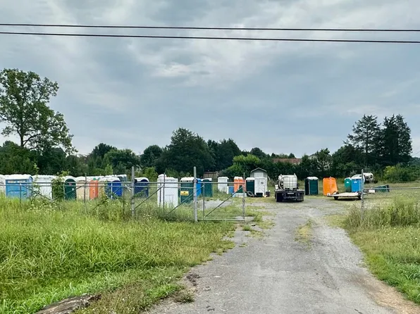 Highway 63, Cumberland Gap, TN 37724