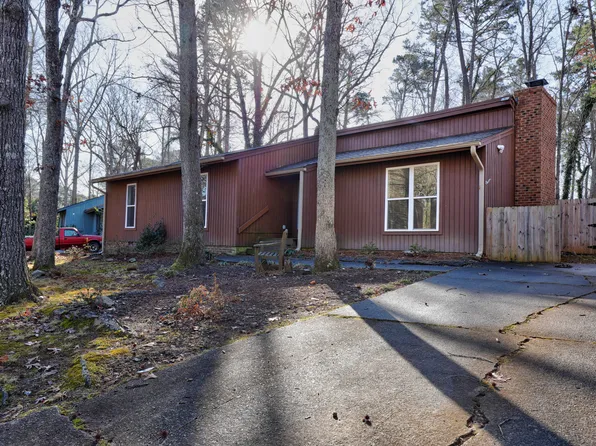 1225 Kilmory Dr, Cary, NC 27511