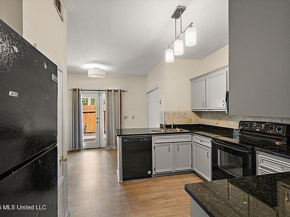 3rd image of 5076 Harling Pl