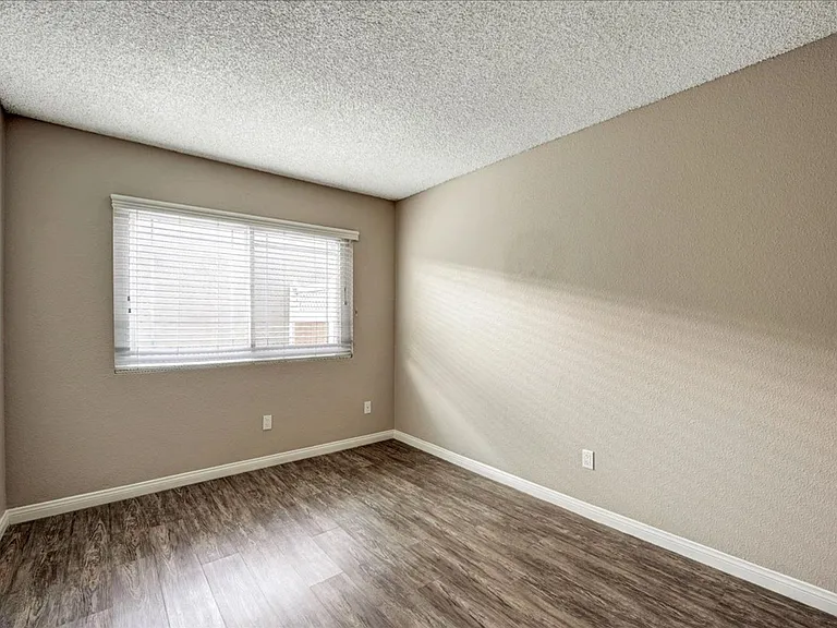 Tierra Palms Apartment Homes — Photo 45