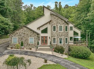 2517 Brandy Run Dr, Salem, VA 24153