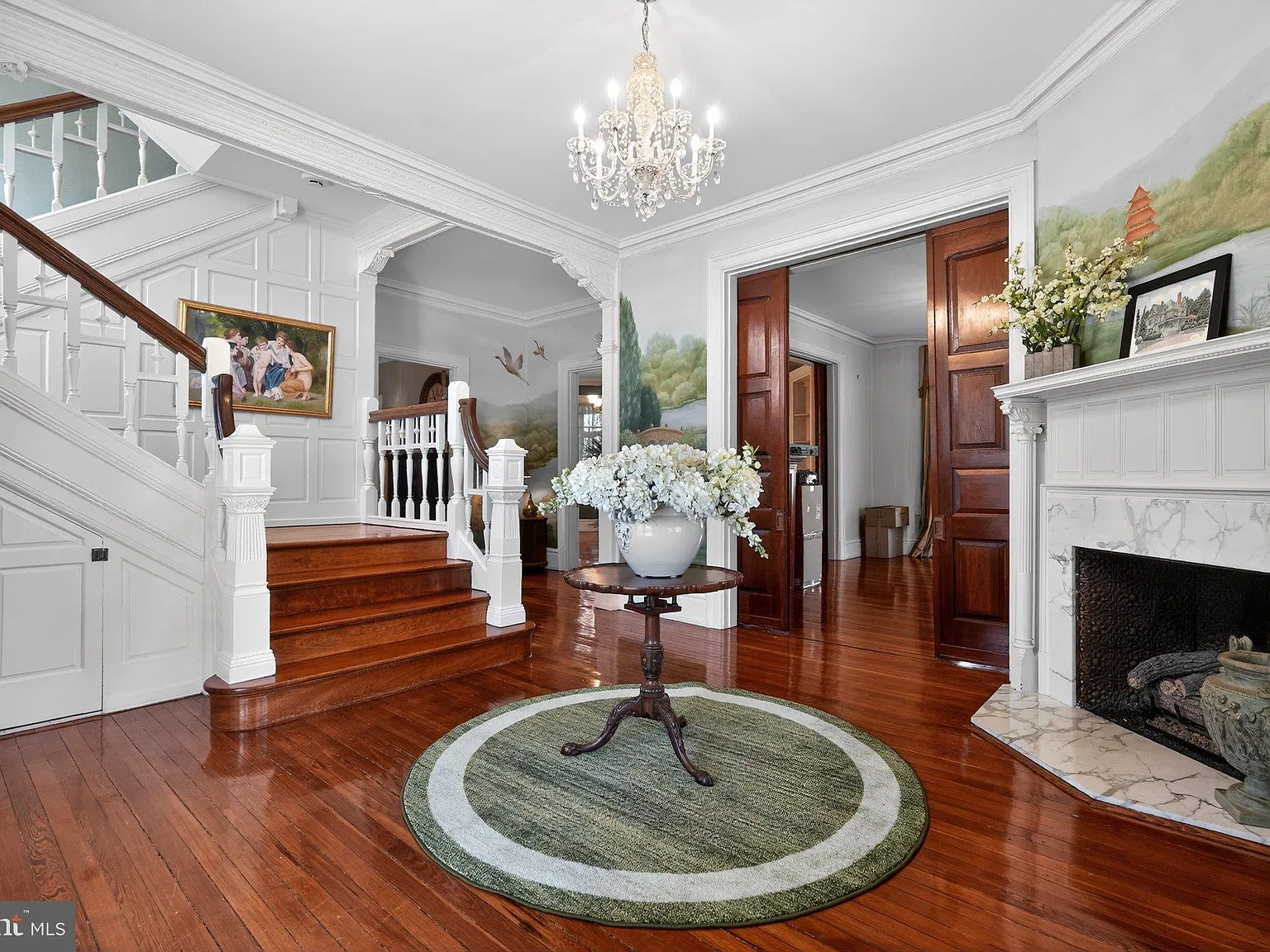7 bed, 5.5 bath, 8370 sqft, $7,000 — Photo 4