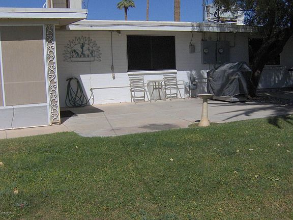 3rd image of 10347 W Oakmont Dr