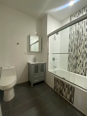 Rented by Hagstrom Management Inc | media 7