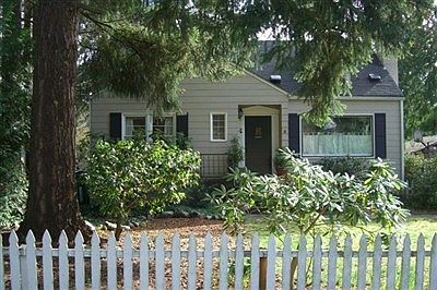 2nd image of 10734 17th Ave NE