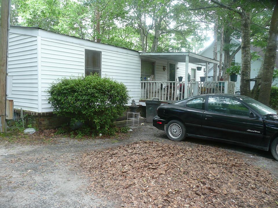 2nd image of 168 E Colpat St
