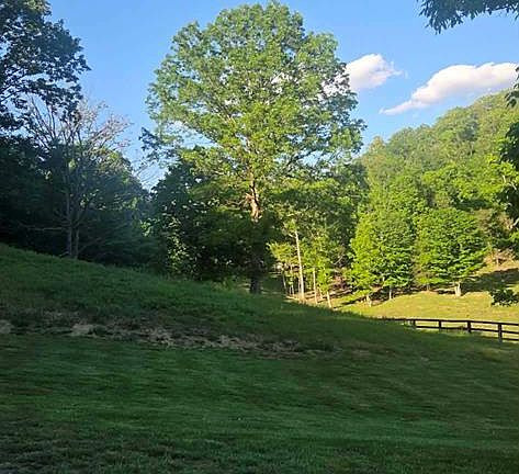 2nd image of 529 Rapp Hollow Rd