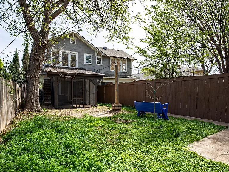 415 N Winnetka Ave — Photo 27