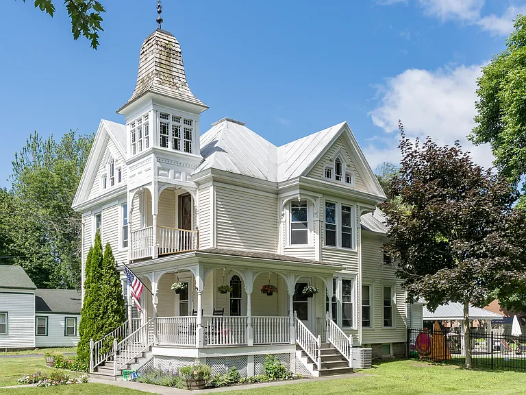 208 S Broad St — Photo 1
