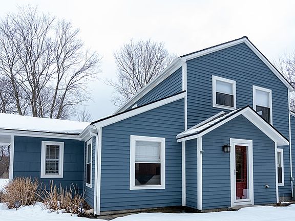 3rd image of 595 Lake Rd