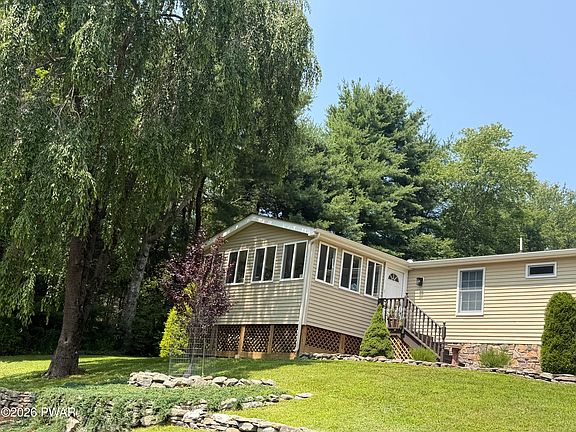 3rd image of 143 Spring Rd
