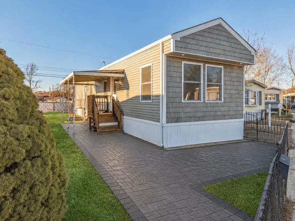 58 Locust Grove, Hazlet, NJ 07730
