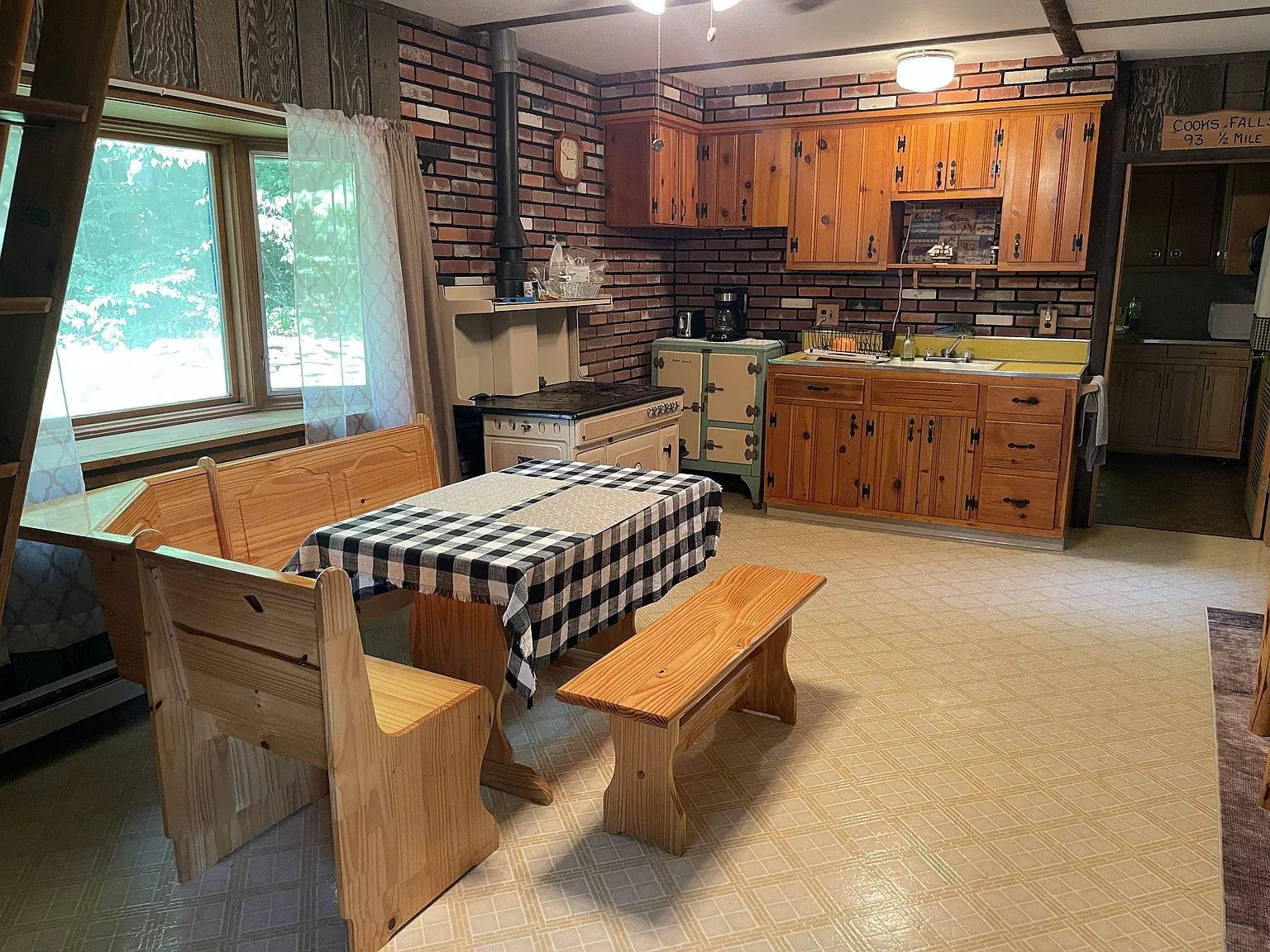 1 bed, 700 sqft, $1,160 — Photo 3