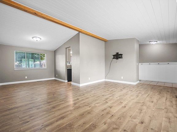4th image of 299 Tieton St