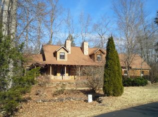 2182 Stone Ridge Pl, Winston Salem, NC 27107