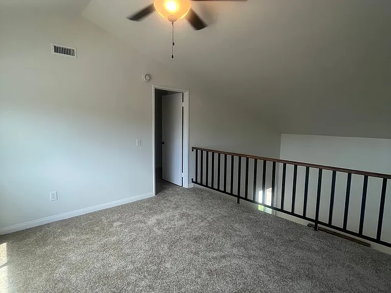 613 Santa Paula St — Photo 14
