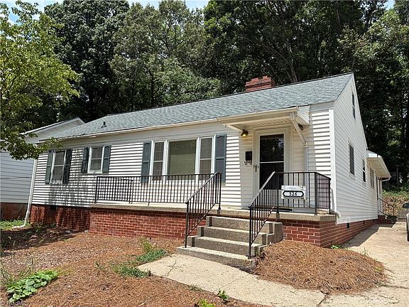 2nd image of 526 Ashland Dr