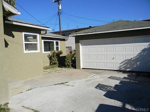 2nd image of 940 Enterprise Ave