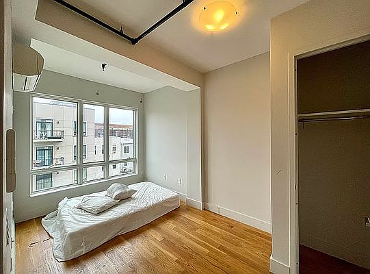 4th image of 885 Dekalb Ave #204