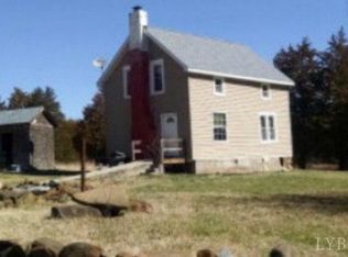 76 S Airport Rd, Farmville, VA 23901