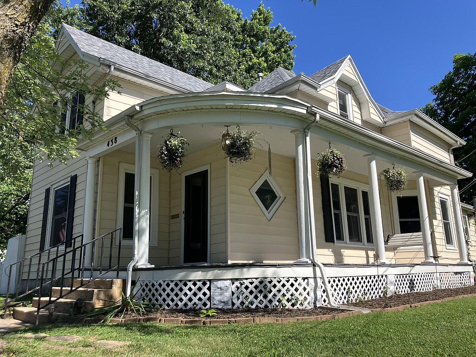 1st image of 438 E Washington Street