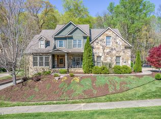 2379 Crescent Lake Pl, Johnson City, TN 37615