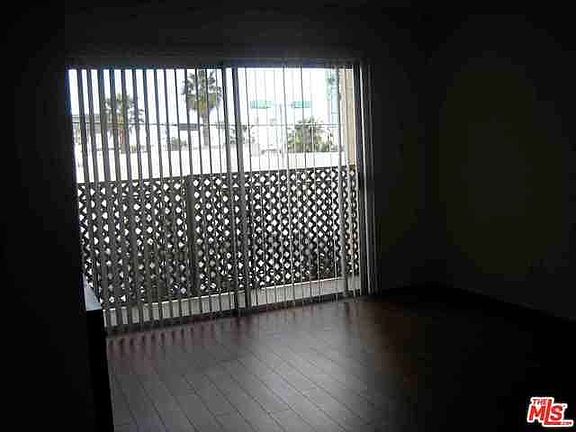 3rd image of 1144 21st St APT 5