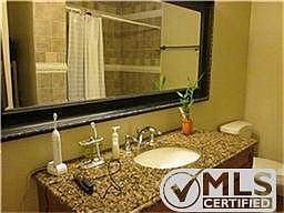 4th image of 6017 La Vista Dr