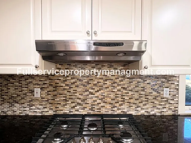 8822 SE 59th St — Photo 10
