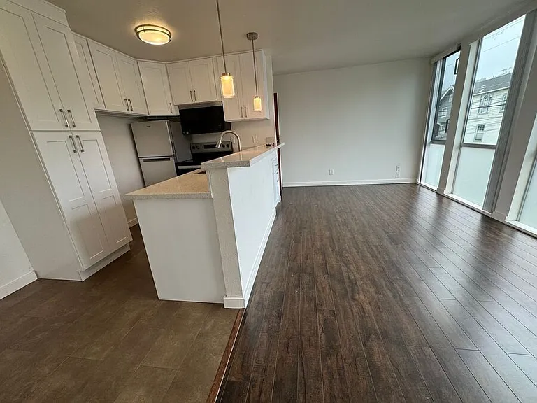2828 College Ave — Photo 43