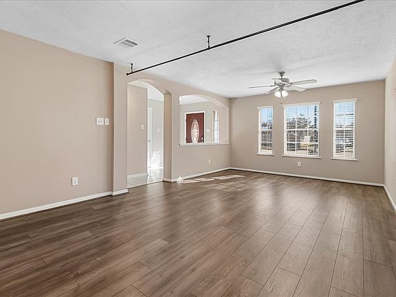 5th image of 16218 Bunker Ridge Rd