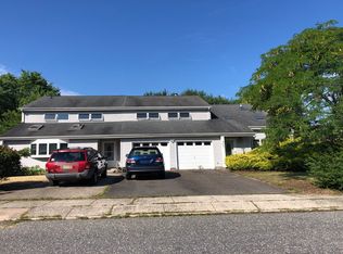 511 Gudvangen St, Toms River, NJ 08753