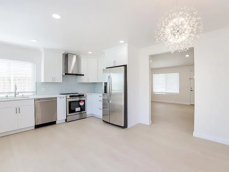 2015 Autumntree Ct — Photo 12