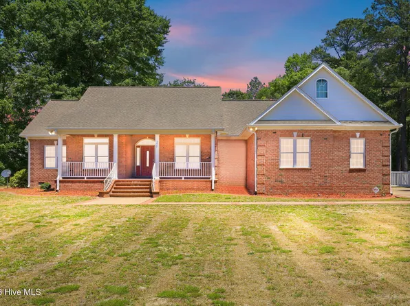 2612 Baywood Road, Eastover, NC 28312