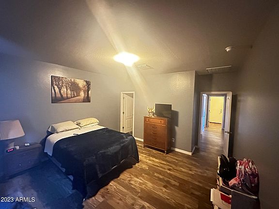 5th image of 8142 W PUEBLO Avenue