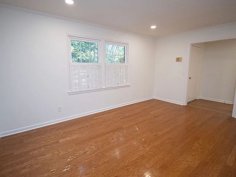 1110 Slann Dr — Photo 10