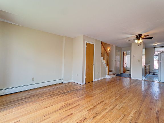3rd image of 103-107 Olive St #C