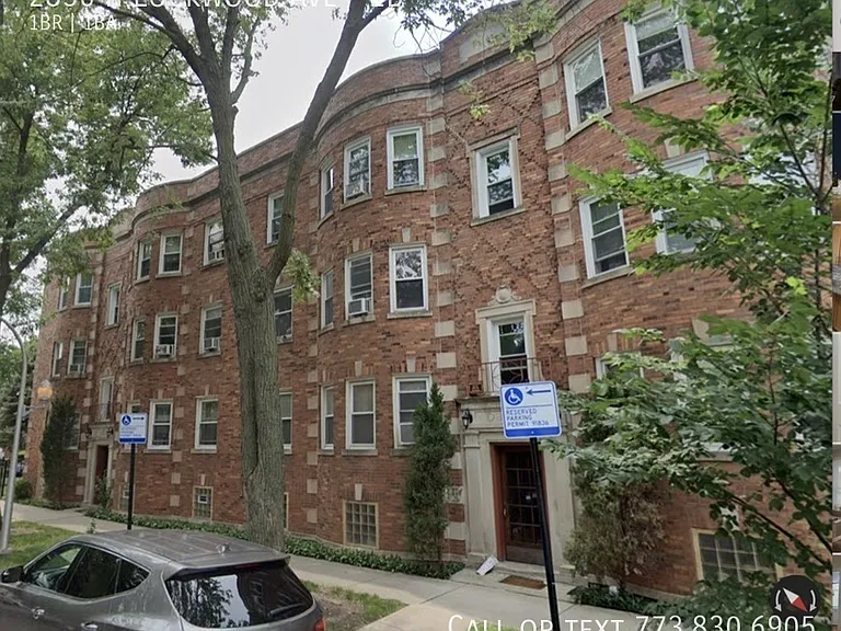 2836 N Lockwood Ave #2B — Photo 9