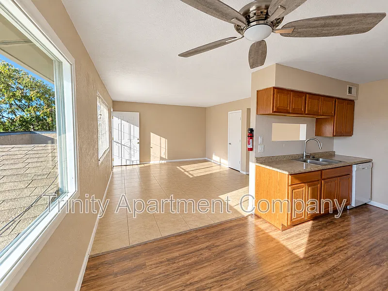 2 bed, 1.0 bath, 850 sqft, $1,100 — Photo 1