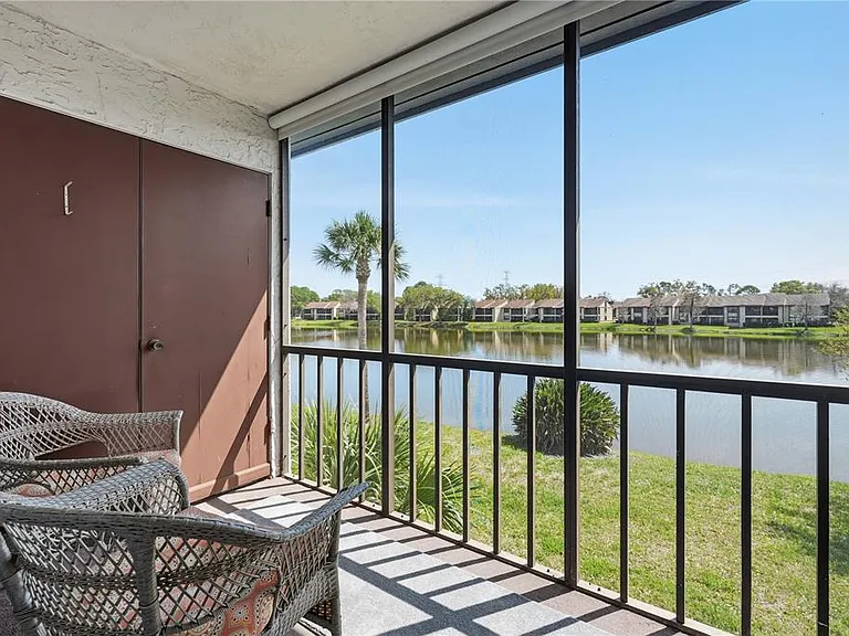 240 Cypress Ln #240 — Photo 24