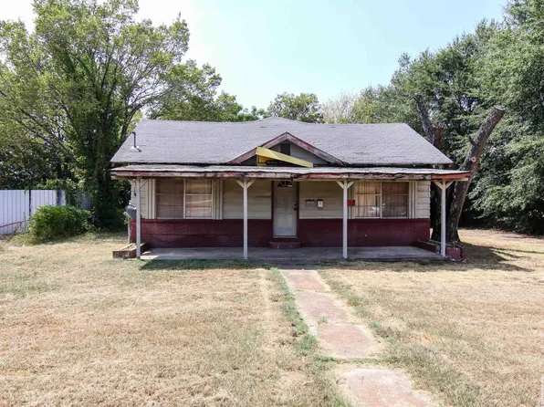 215 Reading Ave, Texarkana, TX 75501