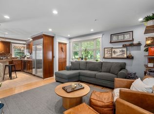 126 Jaffrey St, Swansea, MA 02777